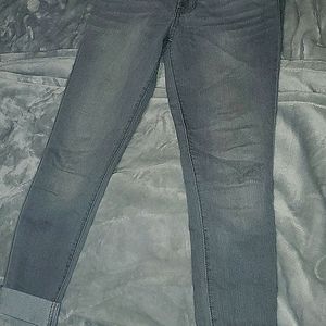 Women's Super Skinny Jeans in Faded, Gray Wash from Old Navy.